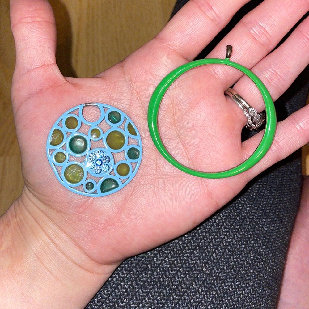 Necklace hoops